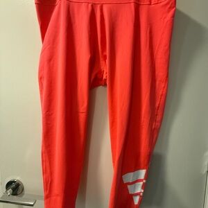 Women’s Adidas “CIRCUIT BADGE OF SPORT” 7/8 TIGHTS